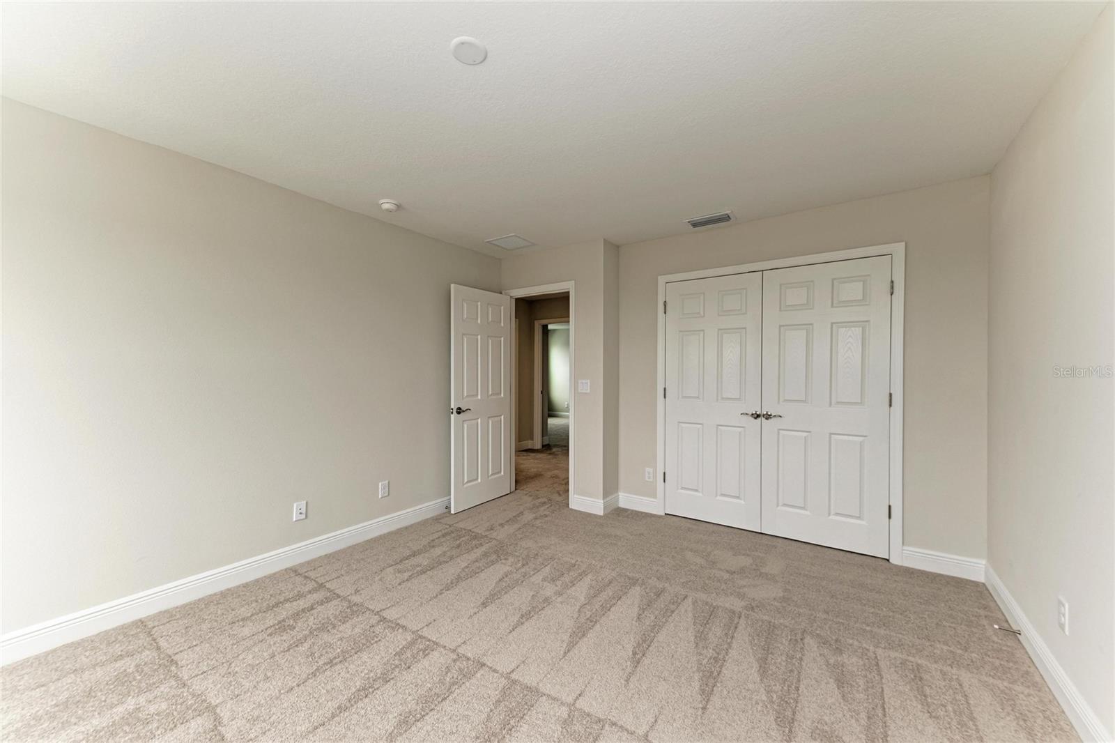 10186 Surrey Rose Dr Property Photo 31