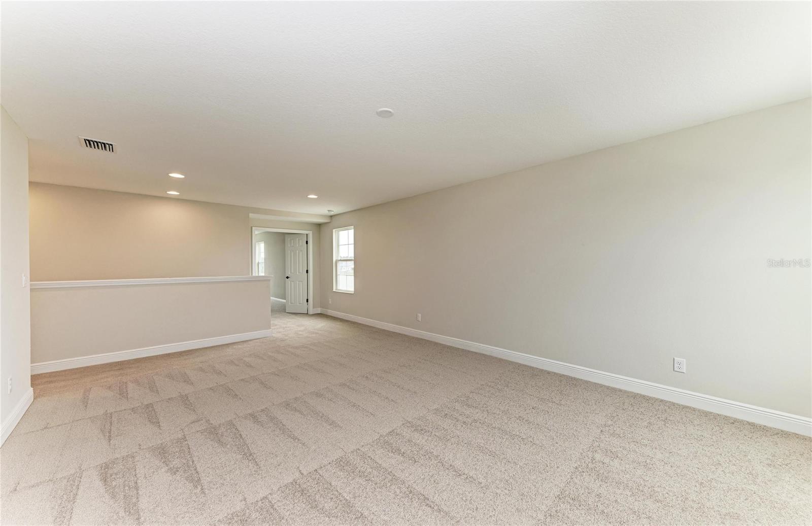 10186 Surrey Rose Dr Property Photo 33