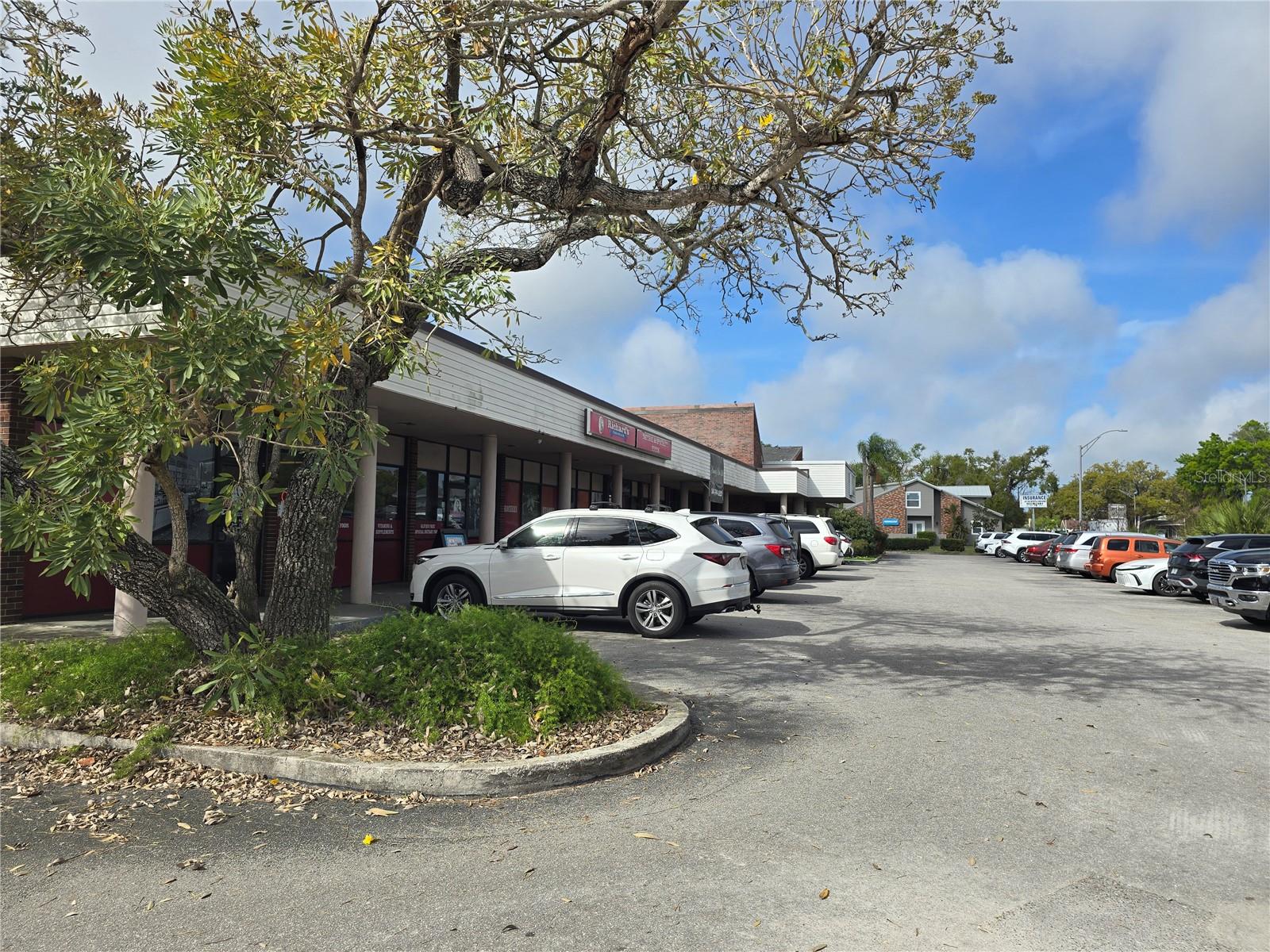 2601 Manatee Ave W Property Photo 2