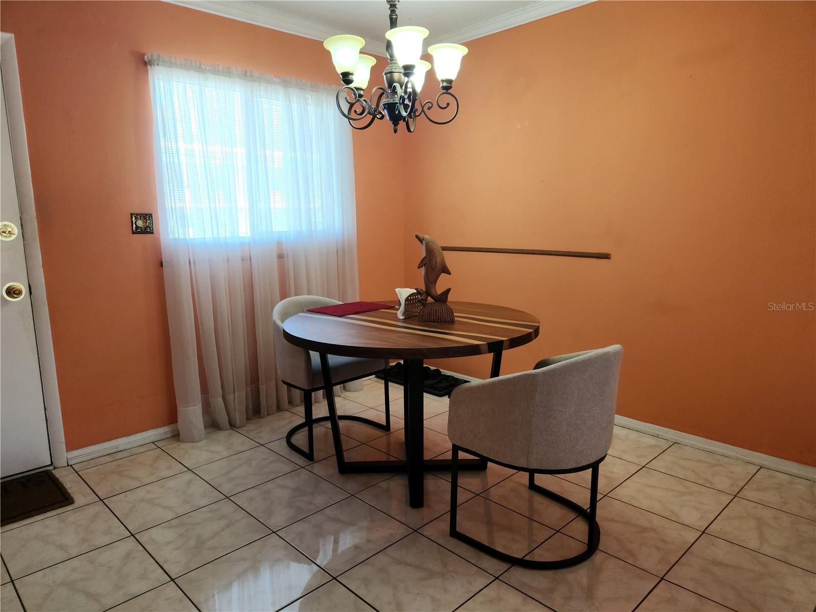 2001 Greenbriar Blvd #6 Property Photo 6
