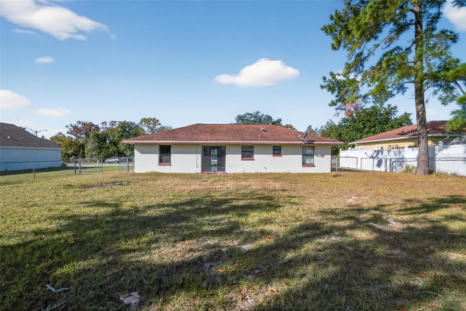 329 Marion Oaks Crse Property Photo 3