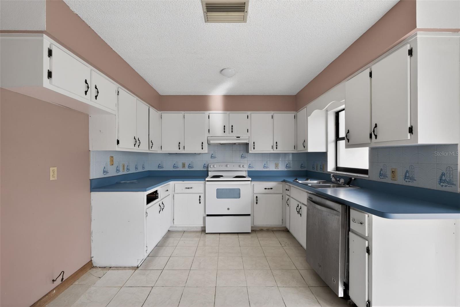 329 Marion Oaks Crse Property Photo 21