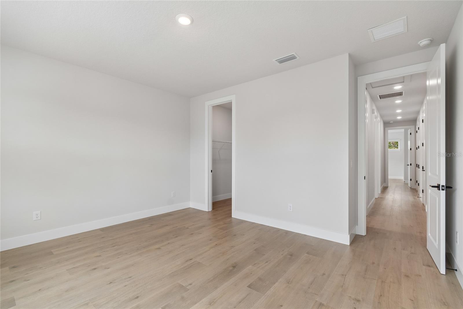 3711 W De Leon St Property Photo 32