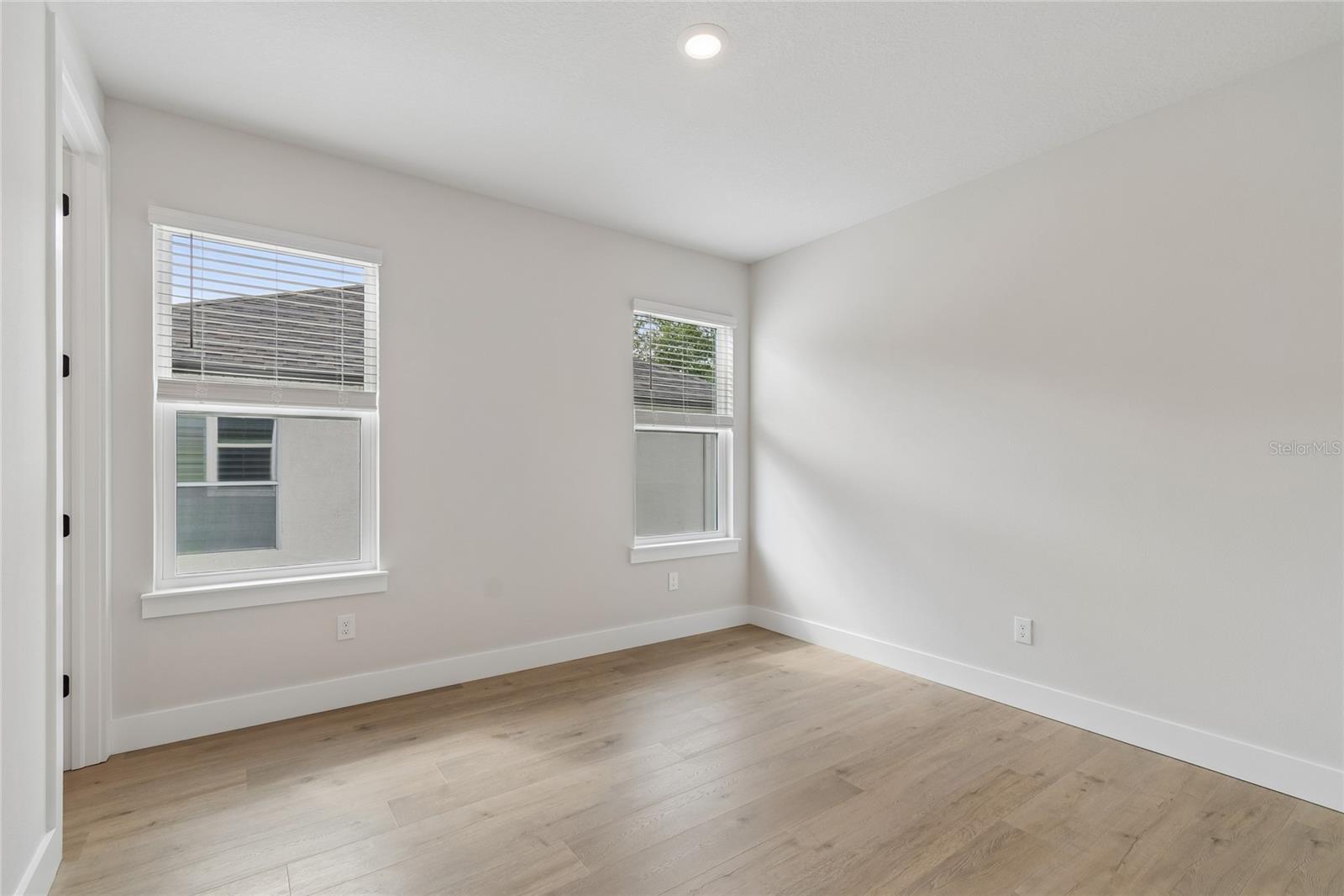 3711 W De Leon St Property Photo 34