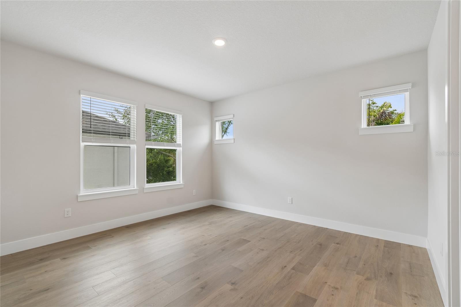 3711 W De Leon St Property Photo 40