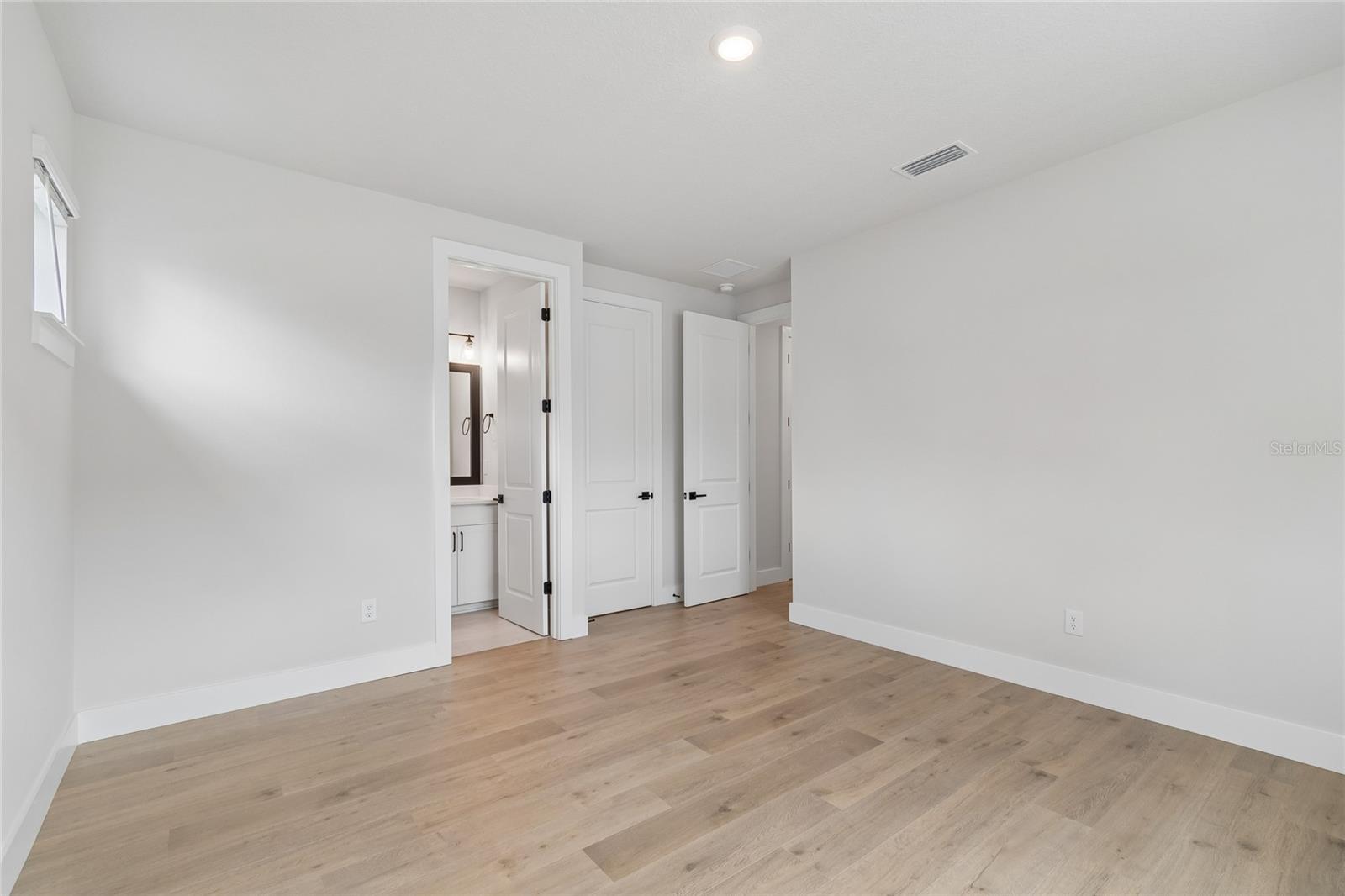 3711 W De Leon St Property Photo 41