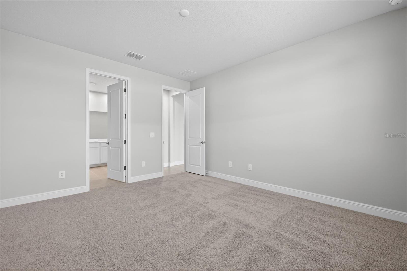 12410 51st St E Property Photo 19