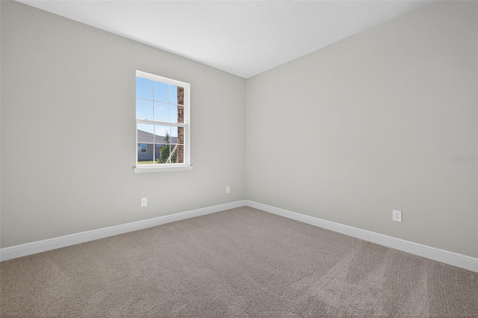 12410 51st St E Property Photo 24