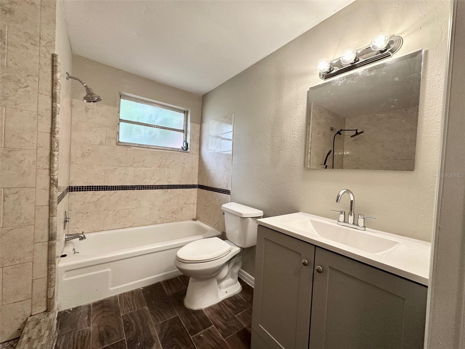 13001 120th St Property Photo 7