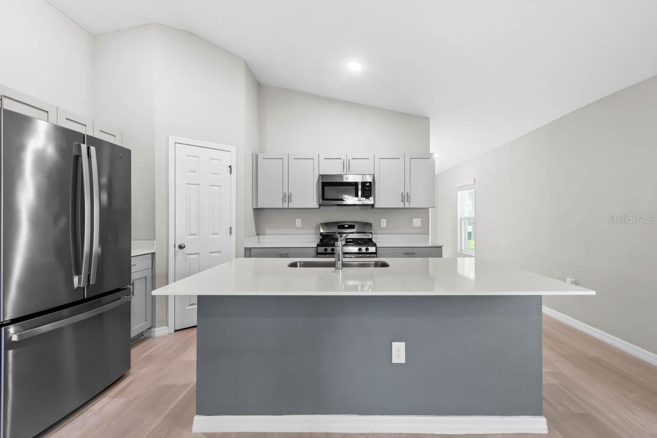 5424 Summer Sunset Dr Property Photo 21