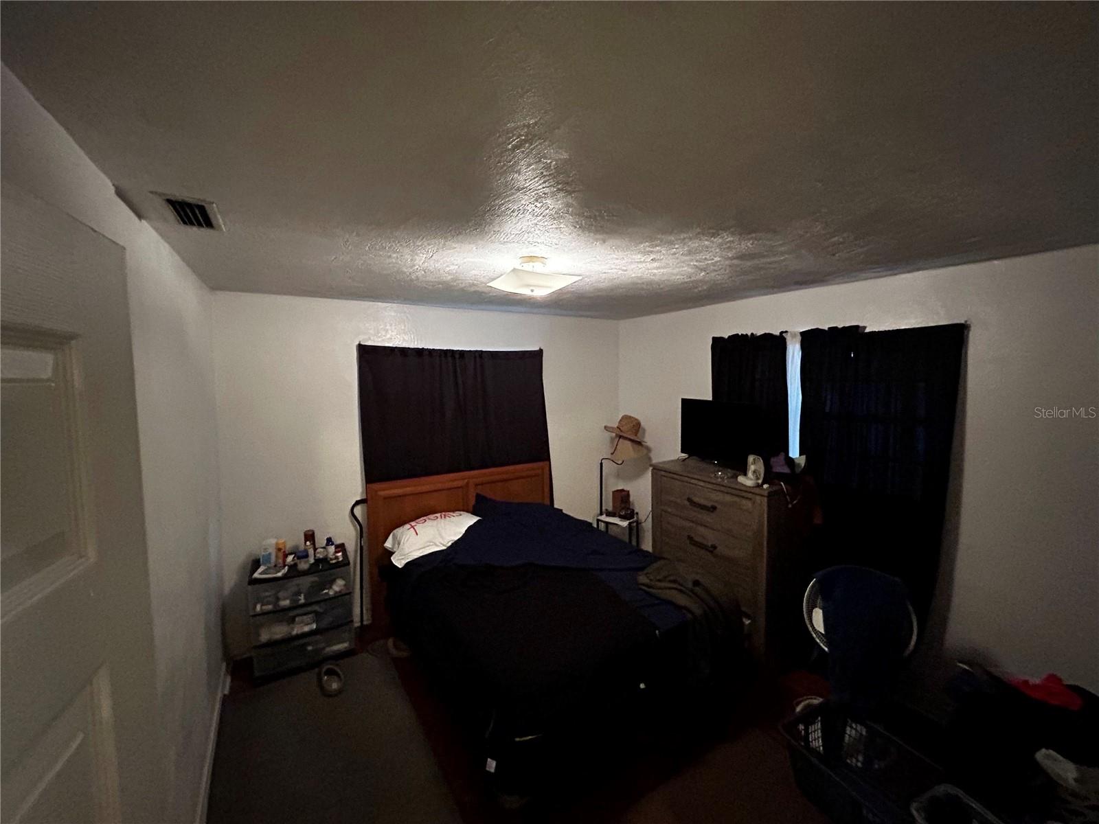 415 Model St Property Photo 21