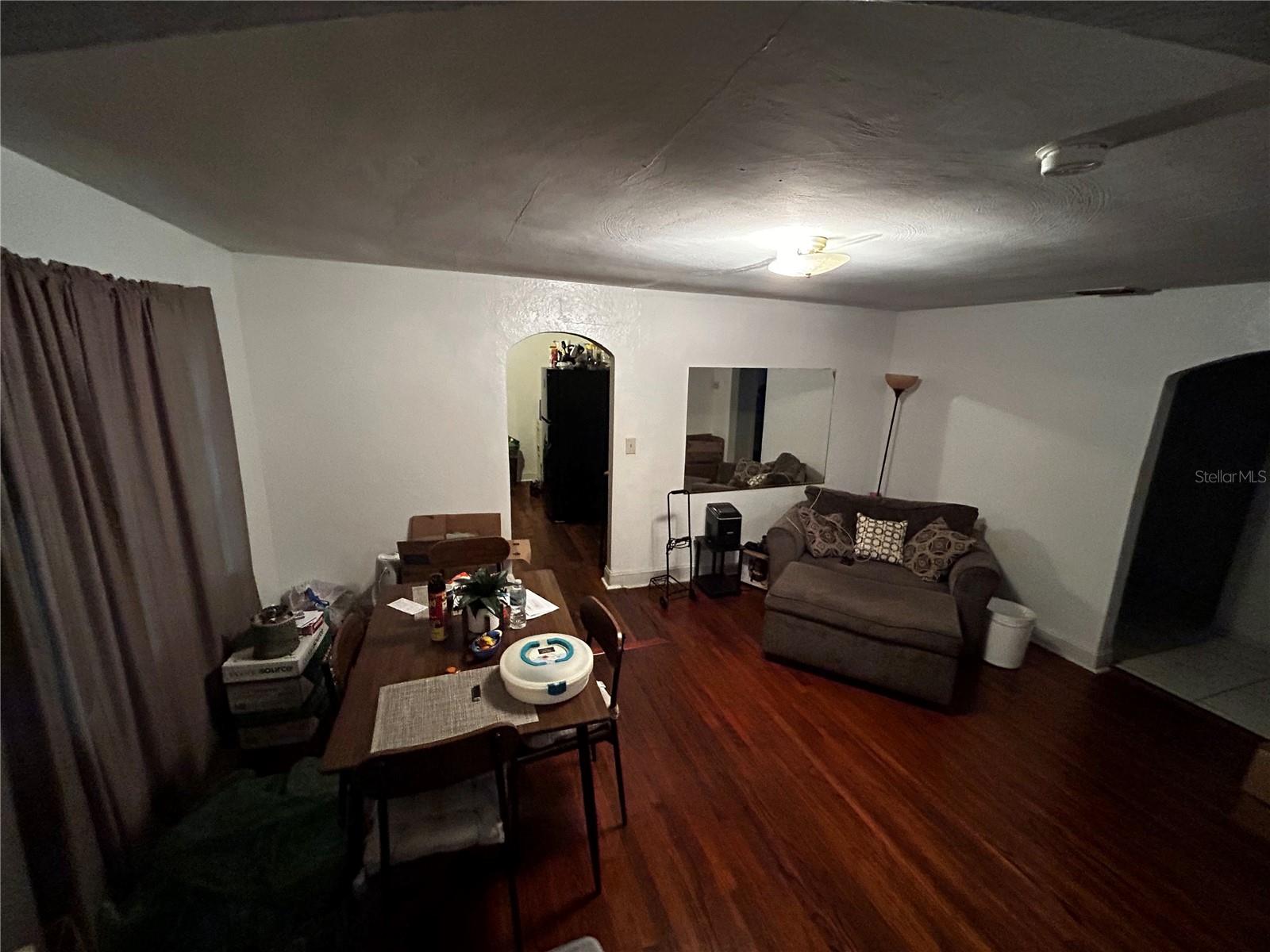 415 Model St Property Photo 26