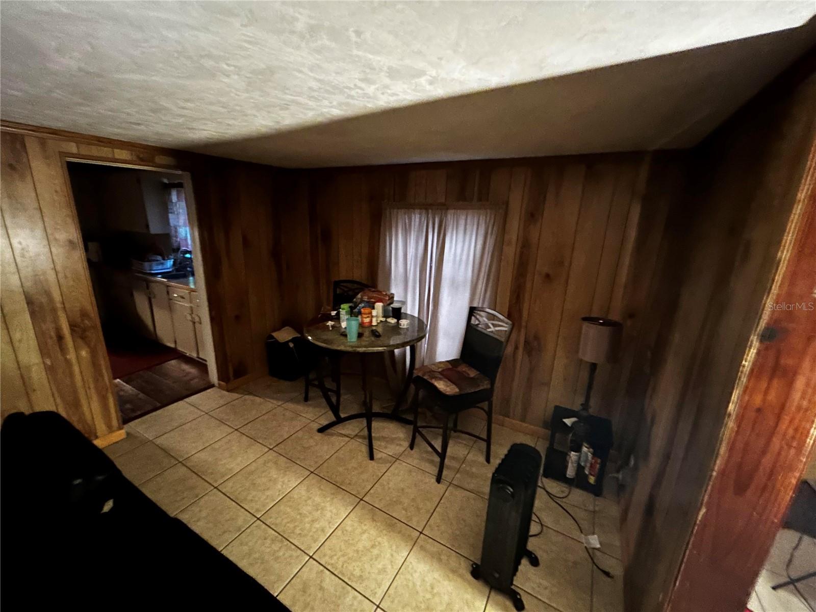 415 Model St Property Photo 28