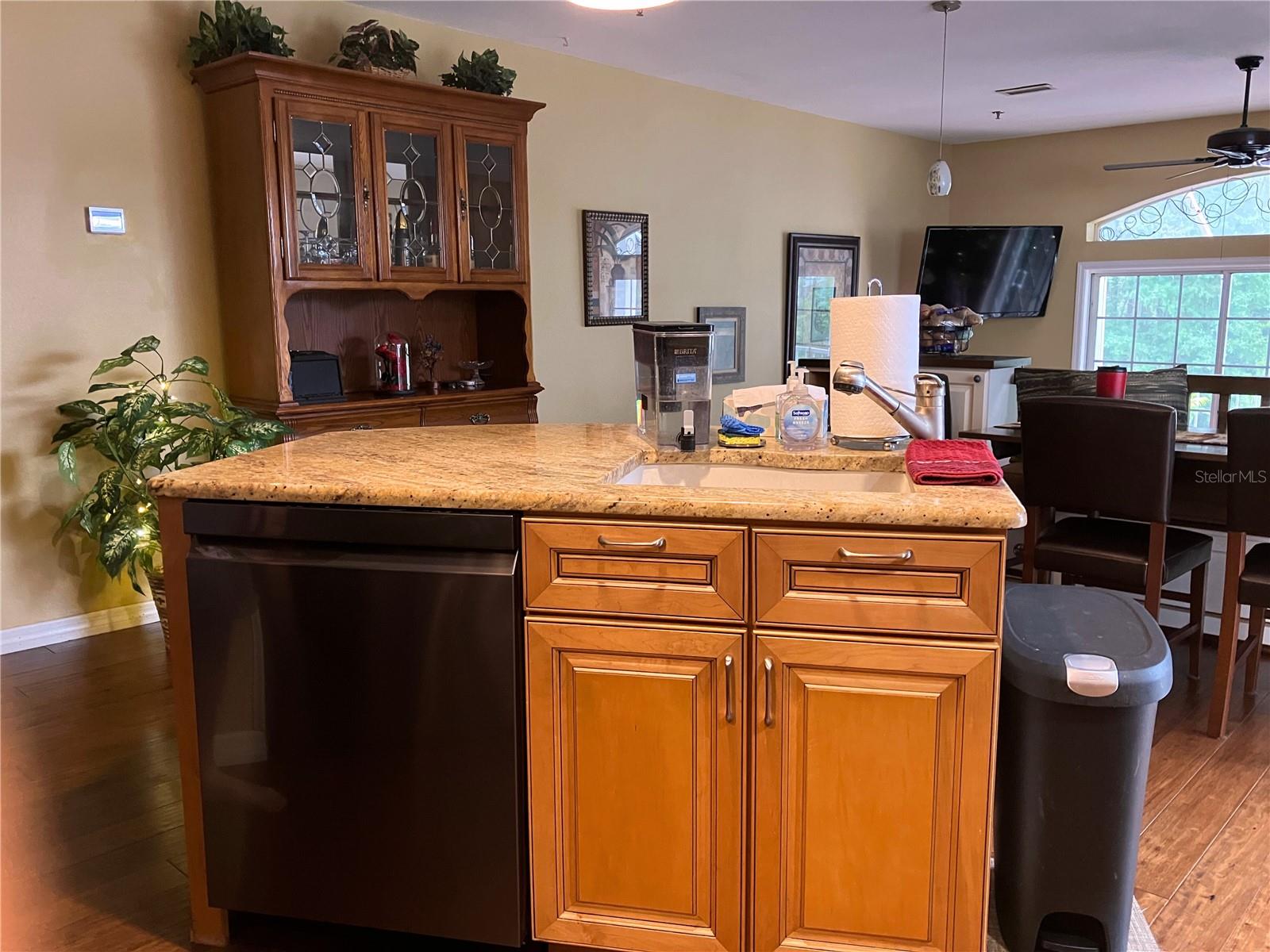 2015 Vista Del Sol Cir #108 Property Photo 6