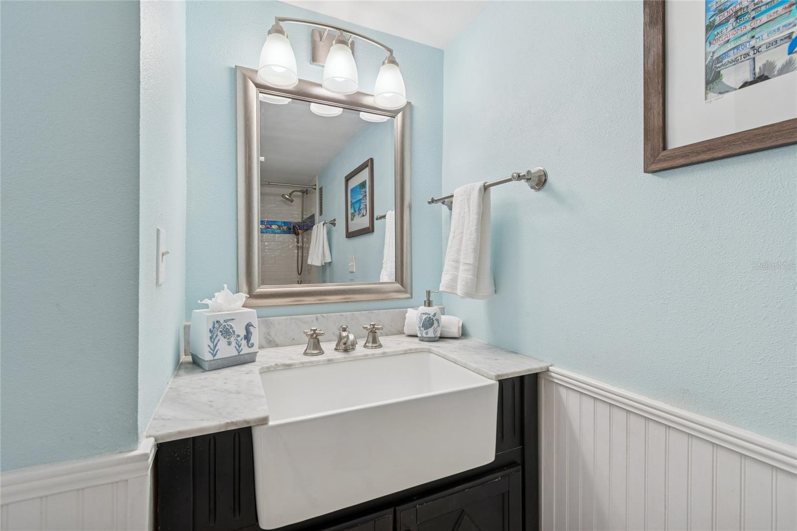 1 Key Capri #101e Property Photo 26