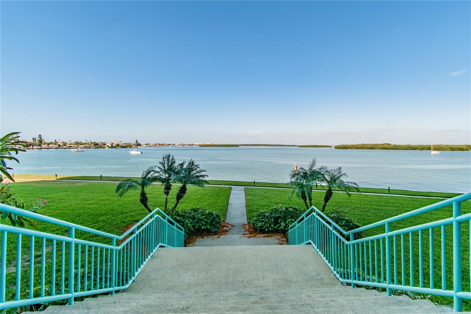 1 Key Capri #101e Property Photo 57