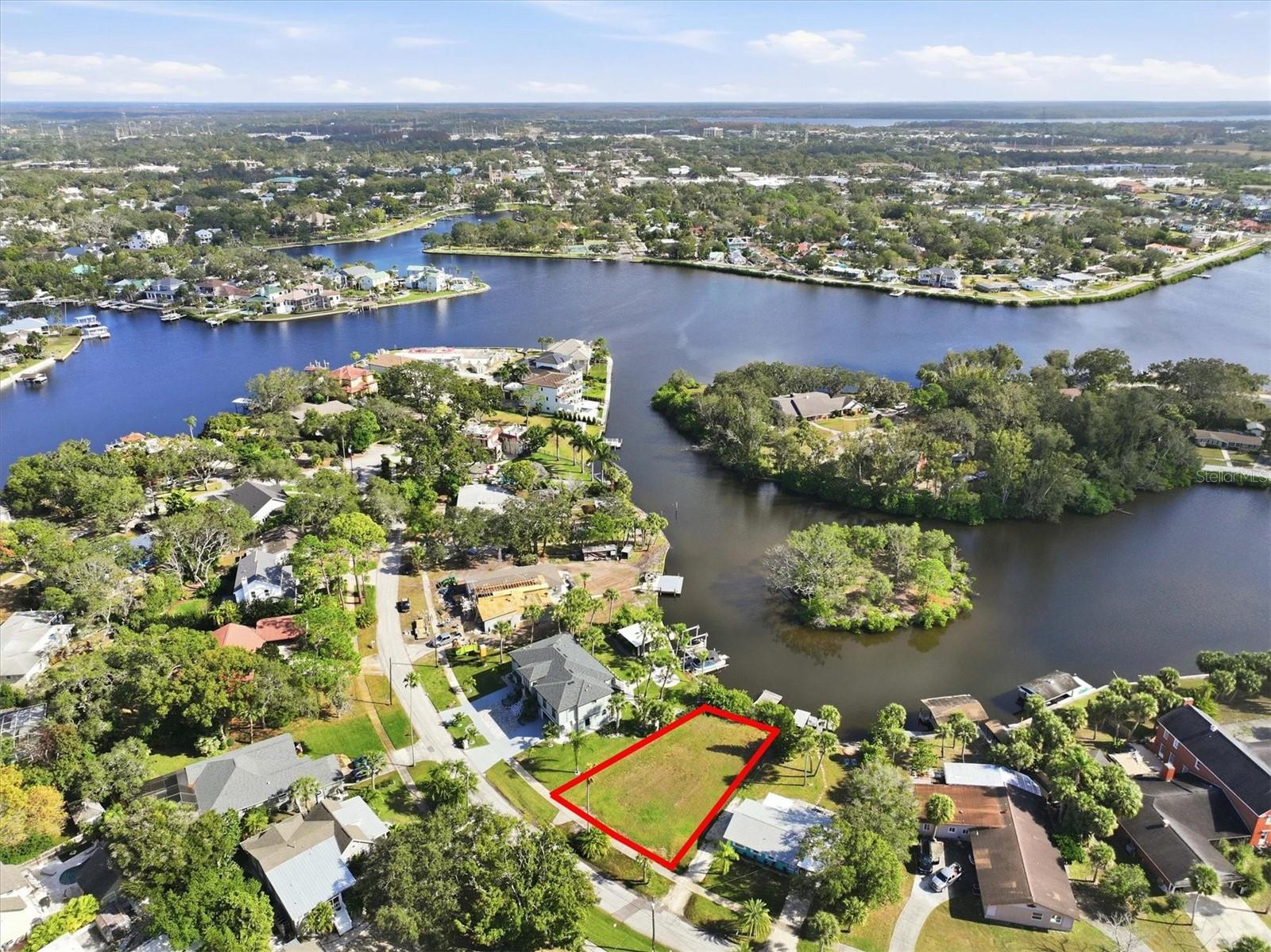 56 Inness Dr Property Photo 1
