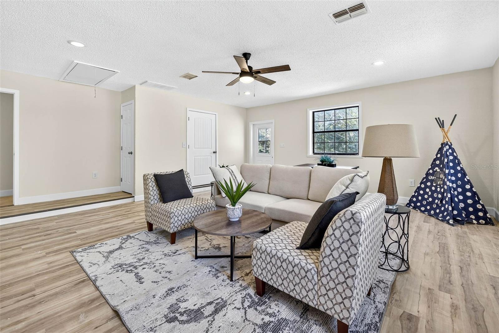 14252 Trinity Rd Property Photo 10