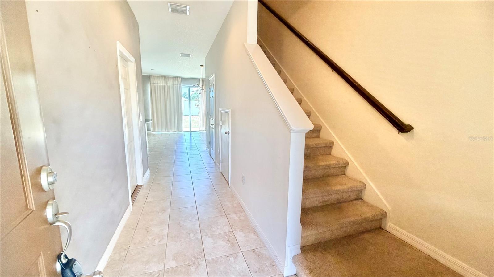 7037 Woodchase Glen Dr Property Photo 4