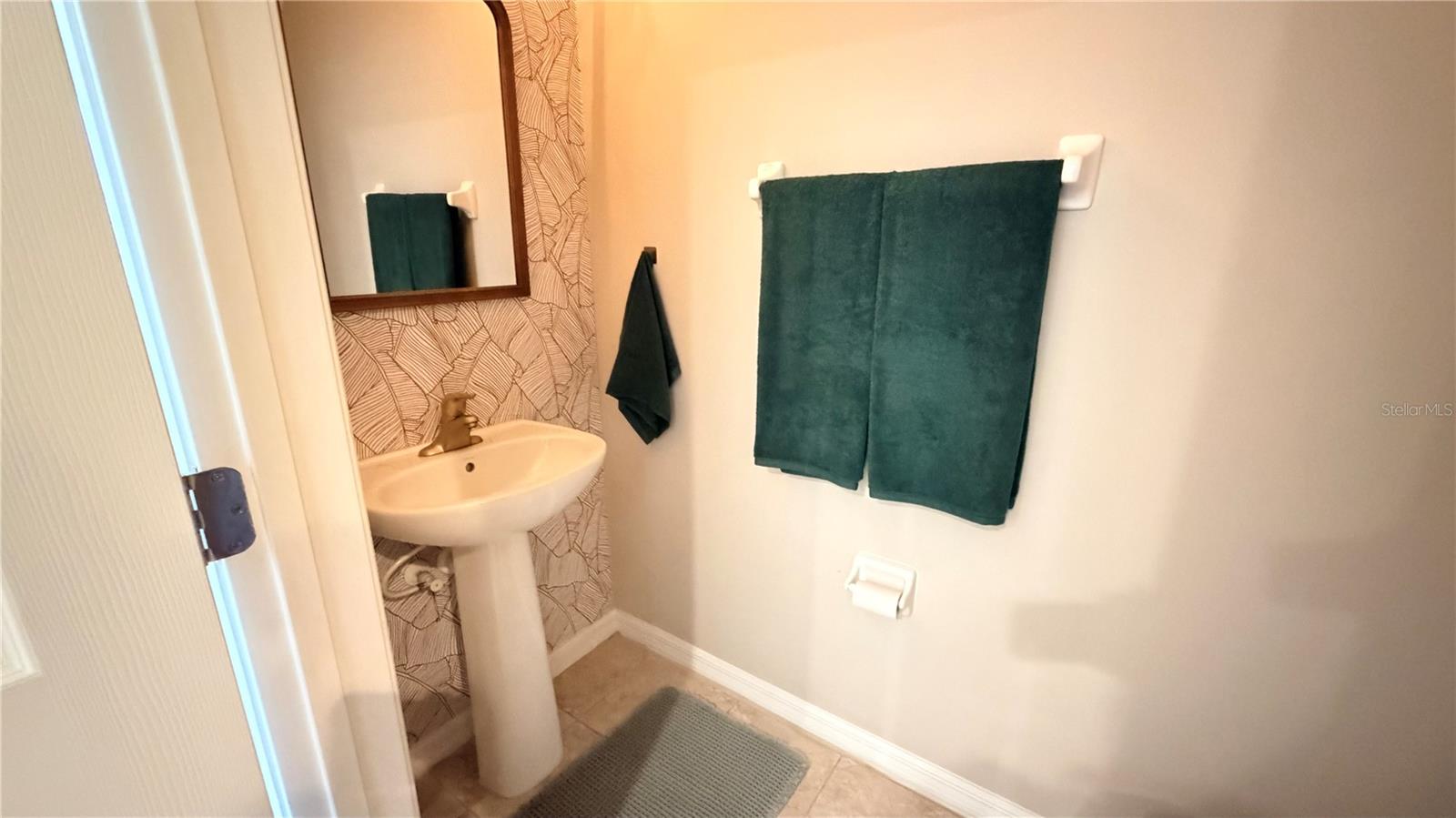 7037 Woodchase Glen Dr Property Photo 14