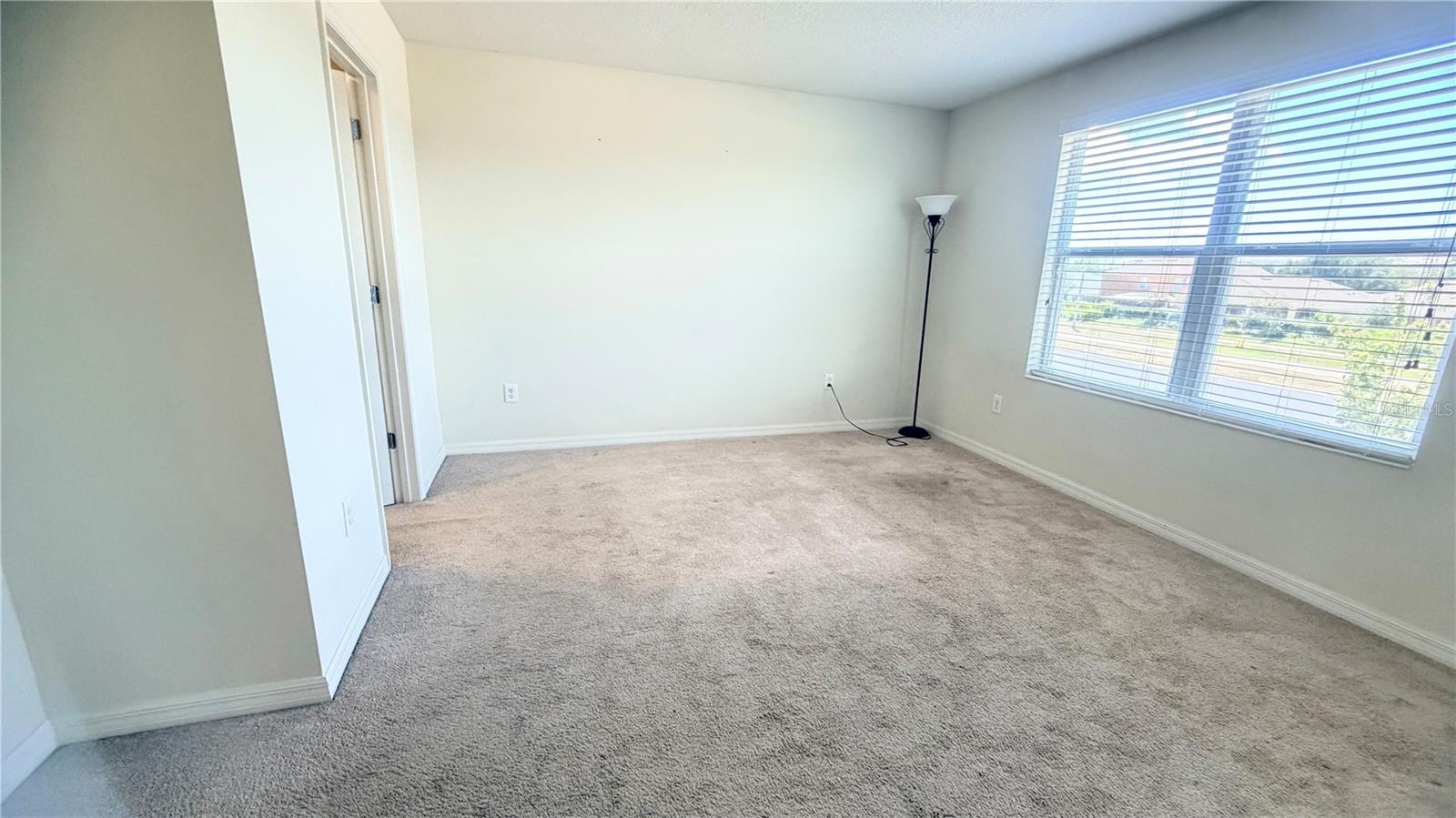 7037 Woodchase Glen Dr Property Photo 17