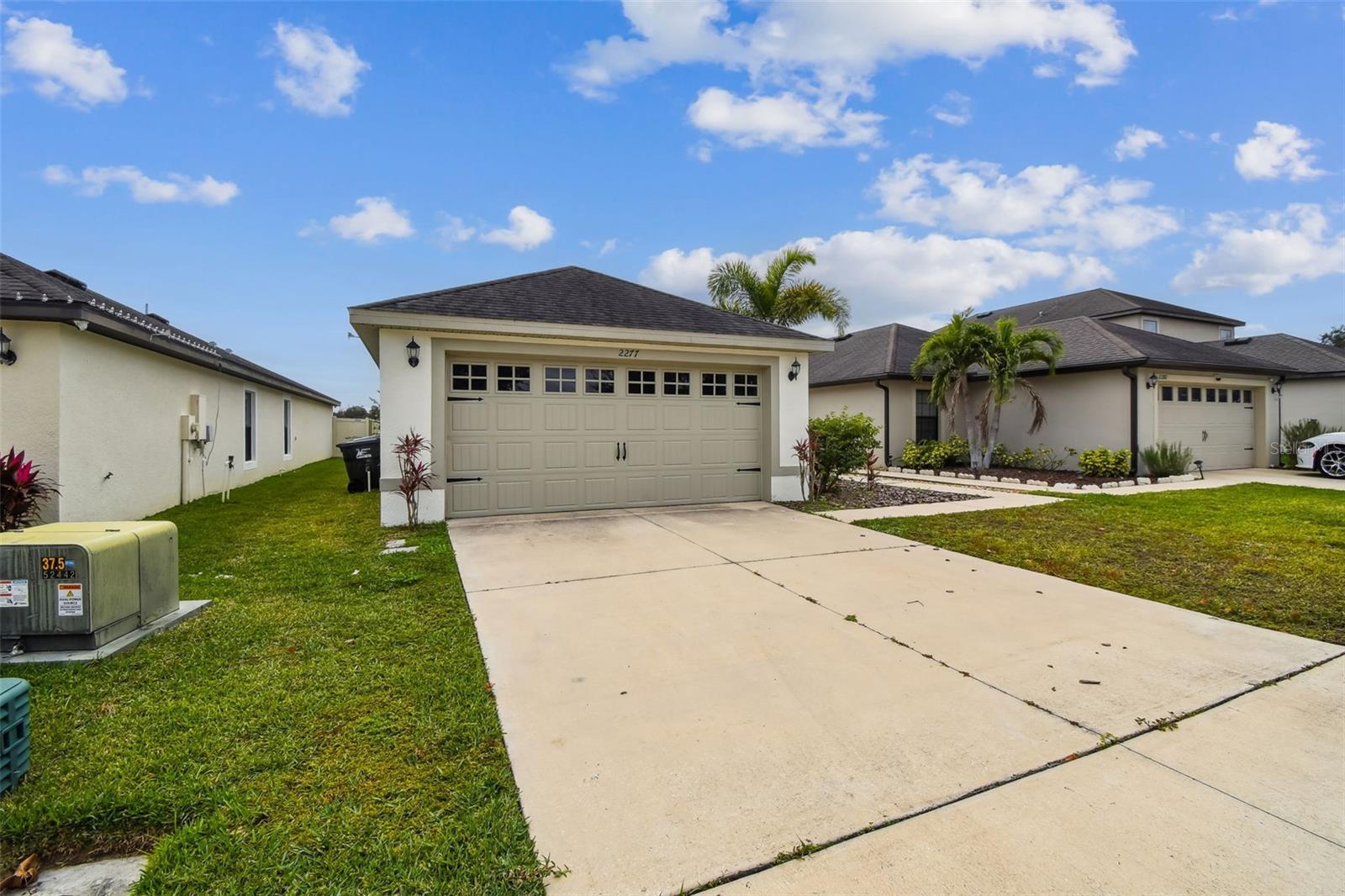 2277 Caspian Dr Property Photo 3