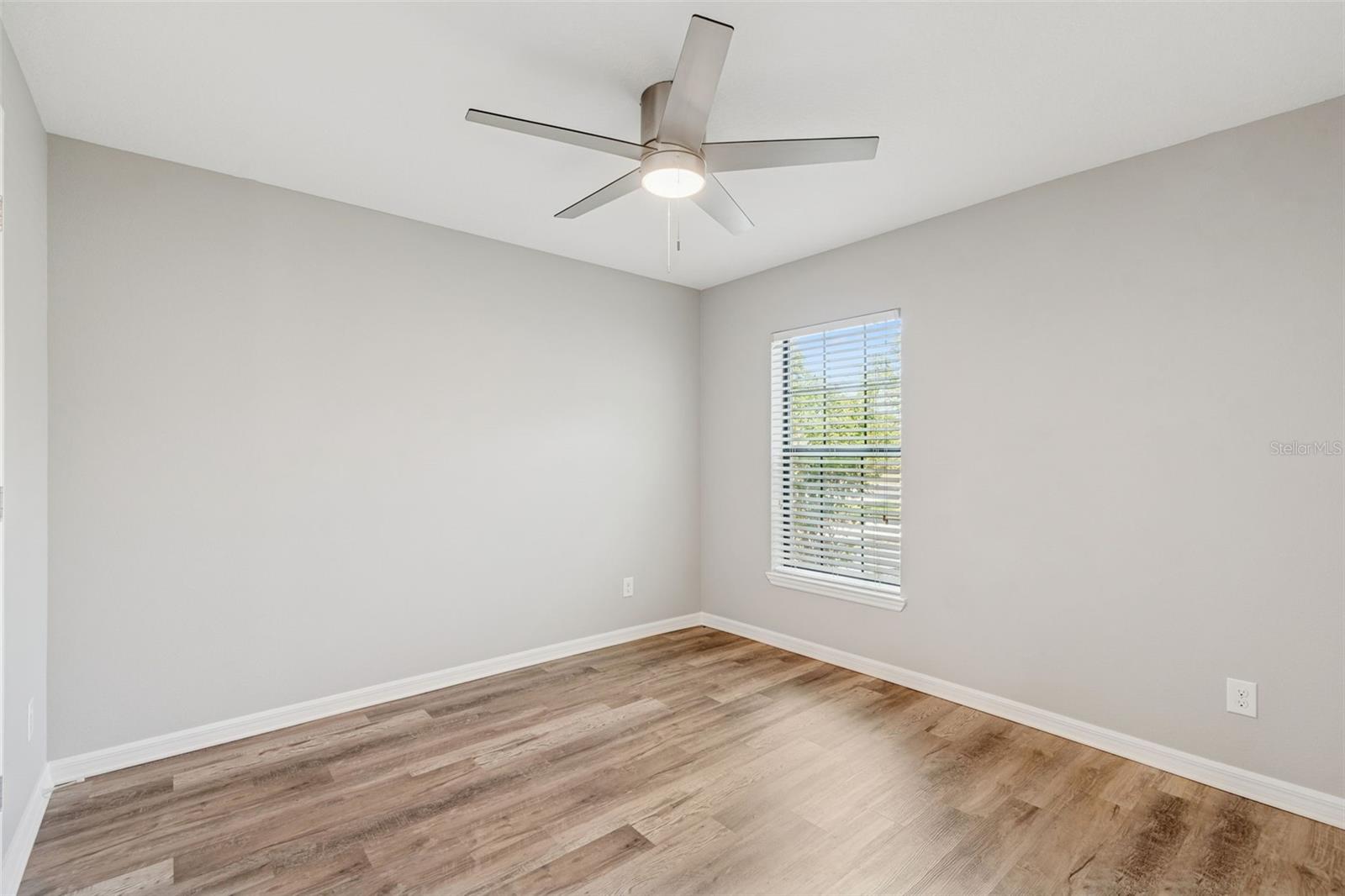 2277 Caspian Dr Property Photo 14