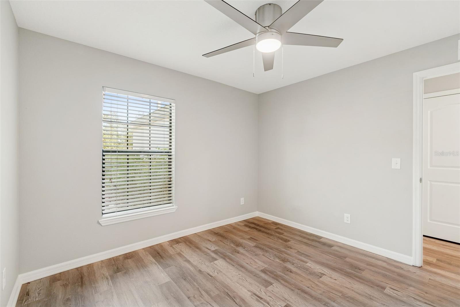 2277 Caspian Dr Property Photo 15