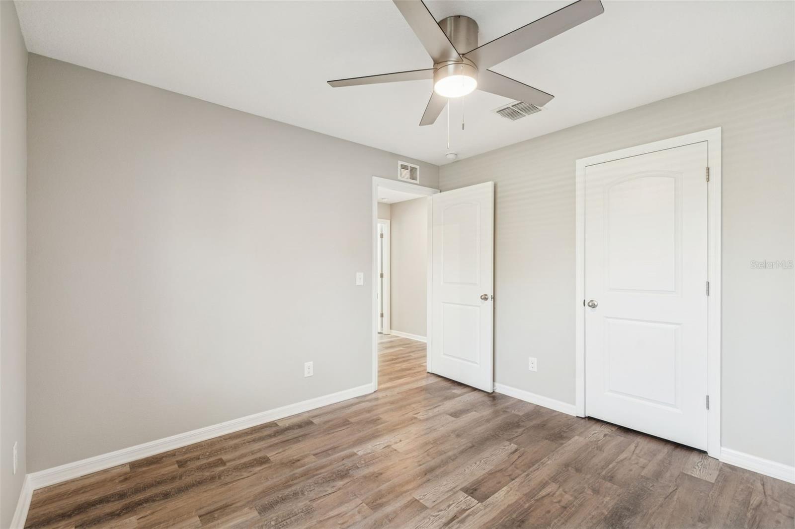 2277 Caspian Dr Property Photo 16