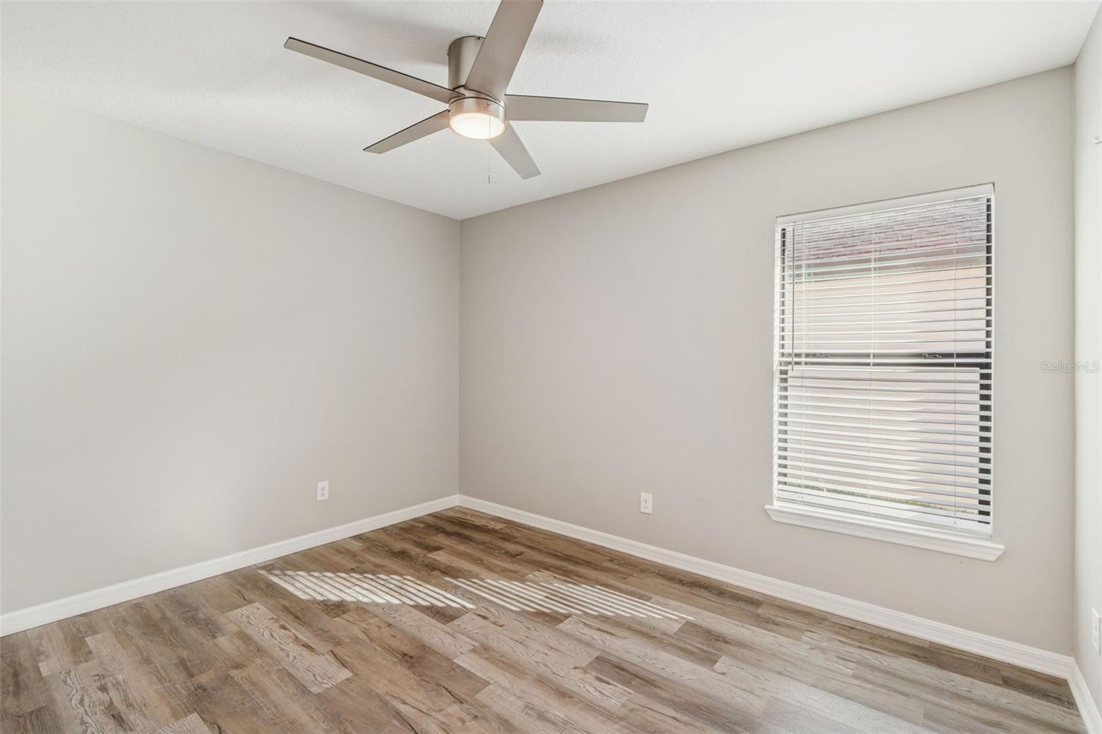 2277 Caspian Dr Property Photo 20