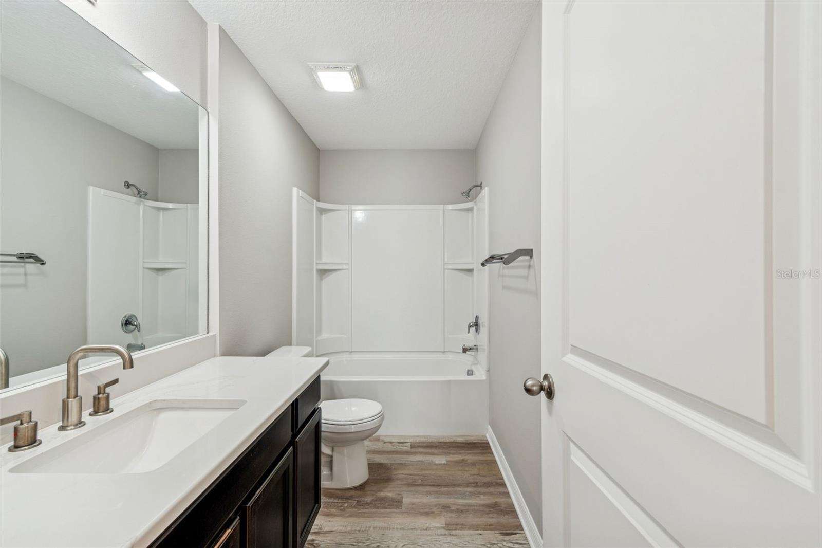2277 Caspian Dr Property Photo 25