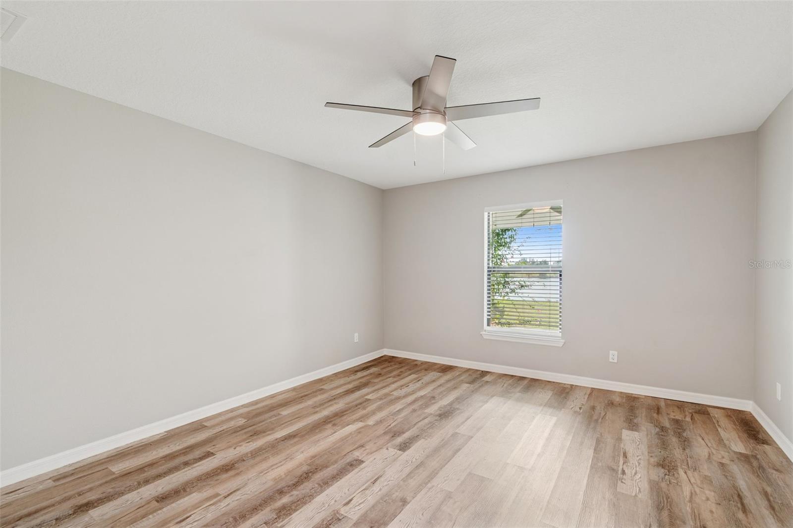 2277 Caspian Dr Property Photo 33