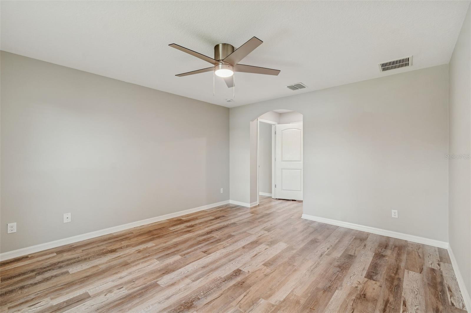 2277 Caspian Dr Property Photo 35