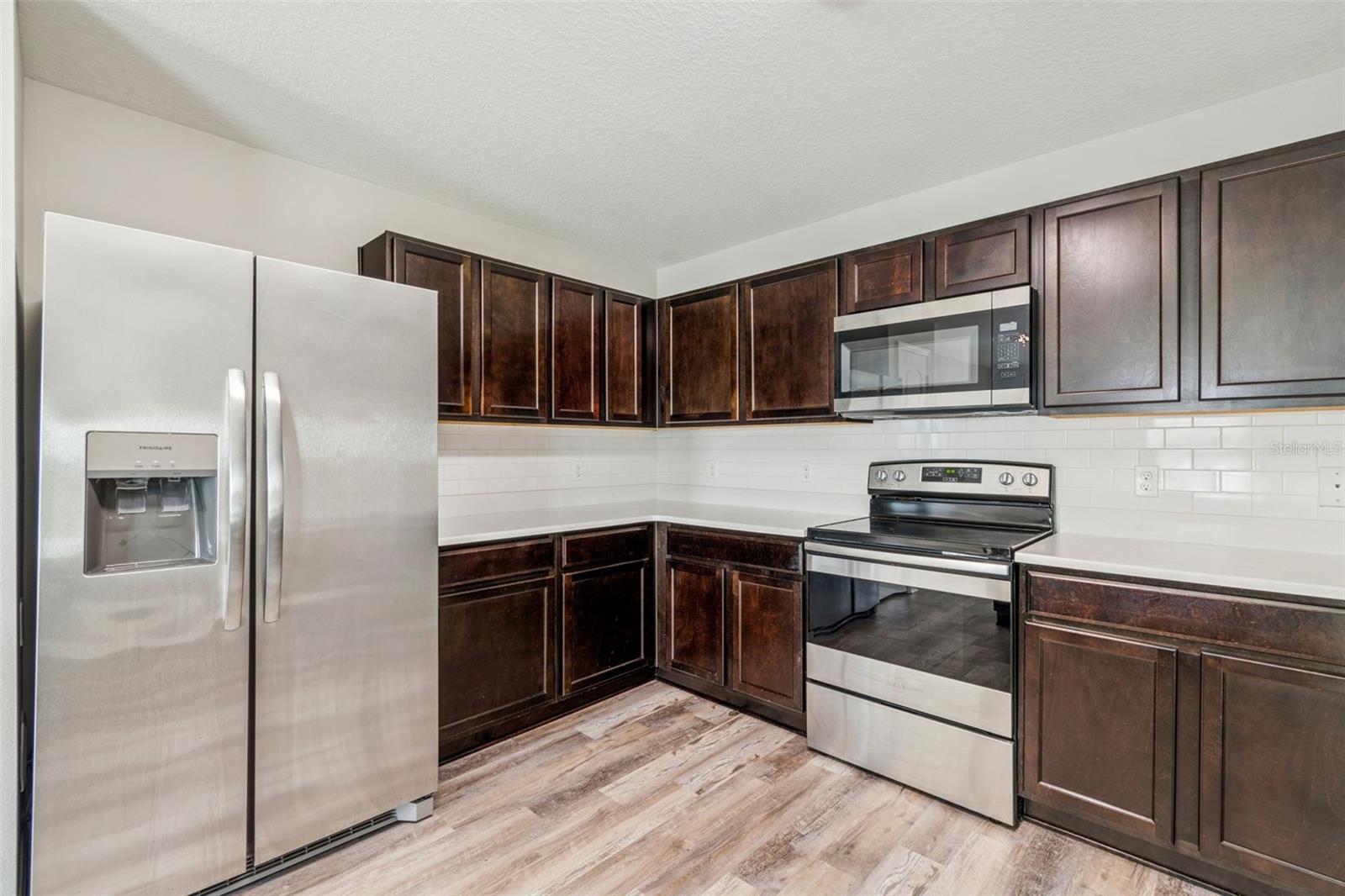 2277 Caspian Dr Property Photo 49
