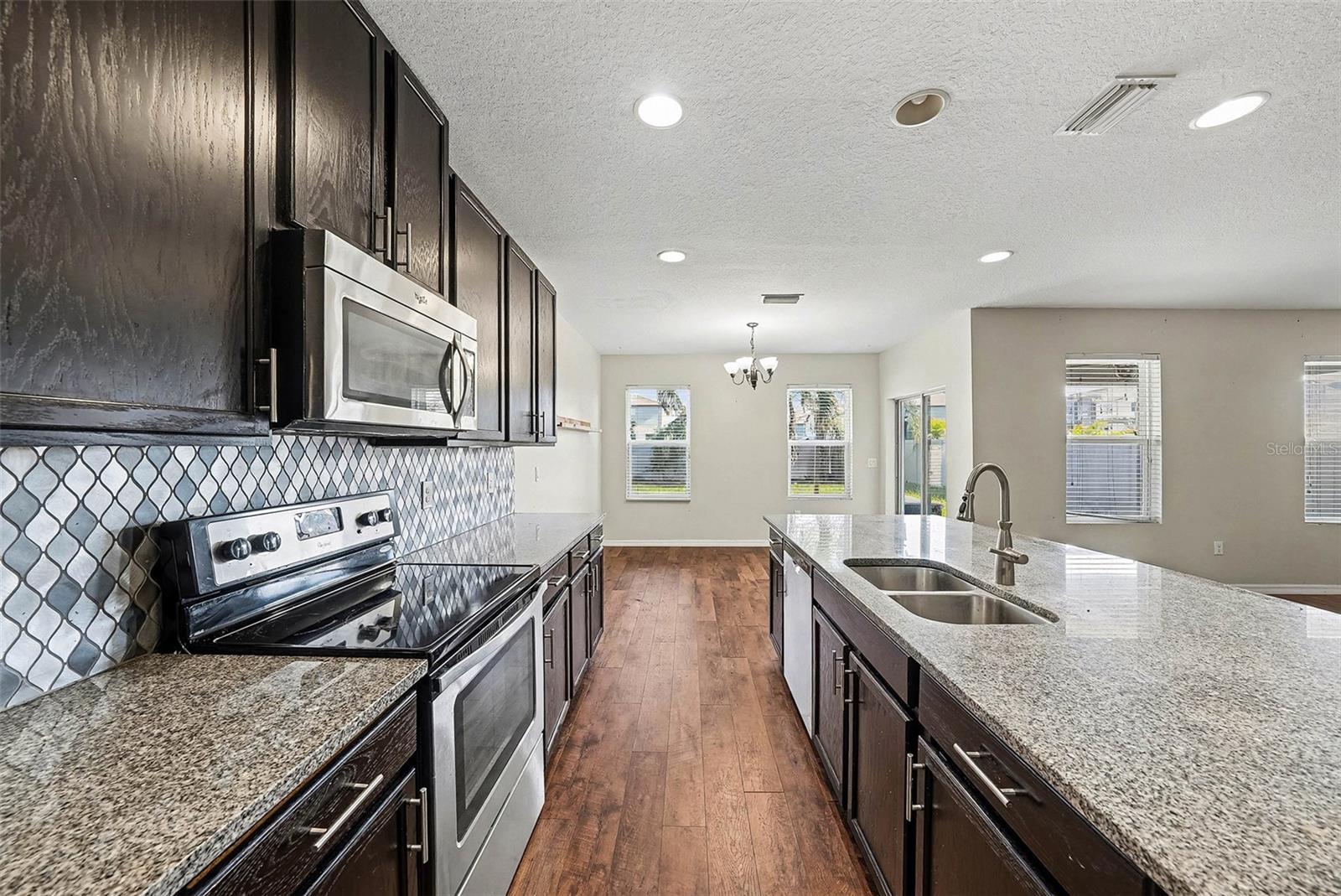 10233 Newminster Loop Property Photo 7