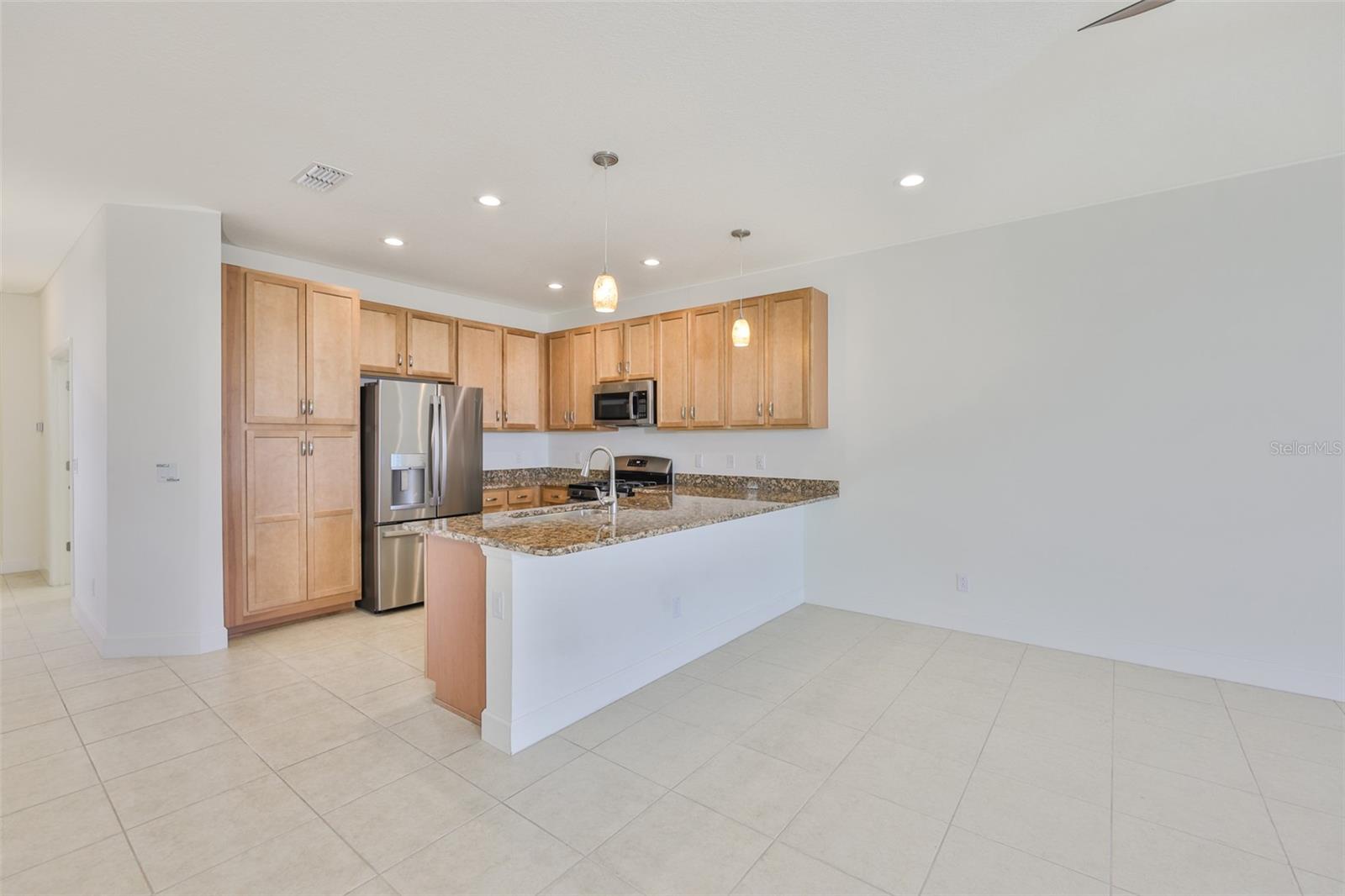 4906 Avila Lakes Dr Property Photo 10