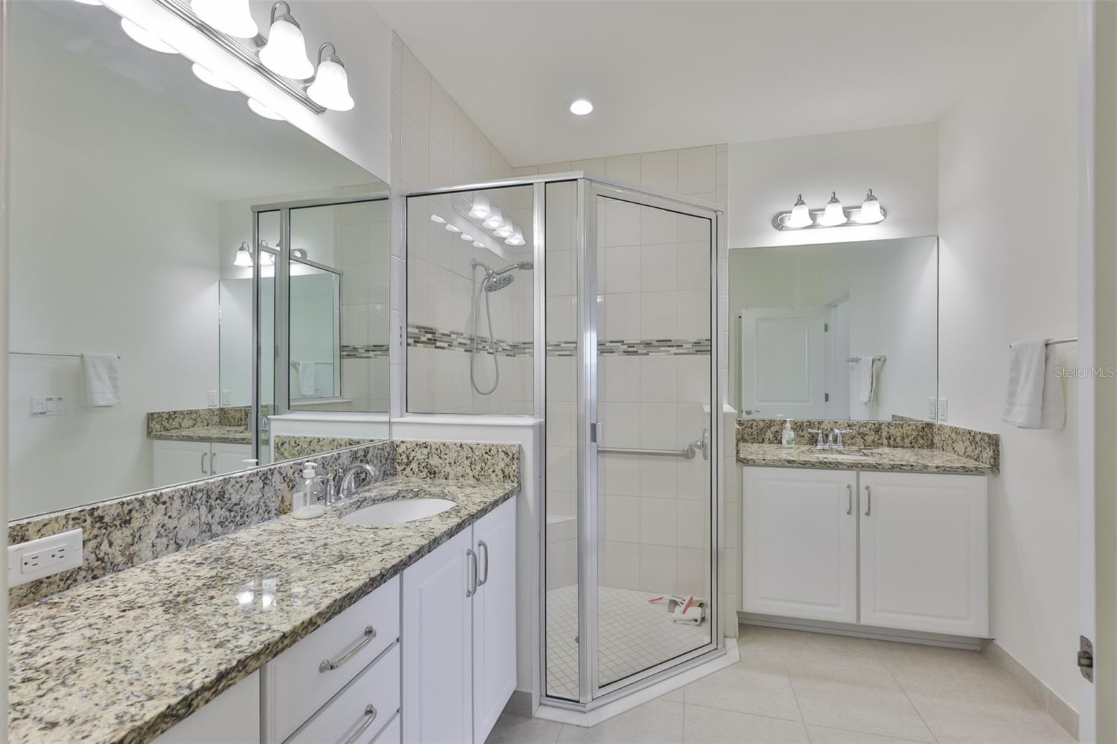 4906 Avila Lakes Dr Property Photo 19
