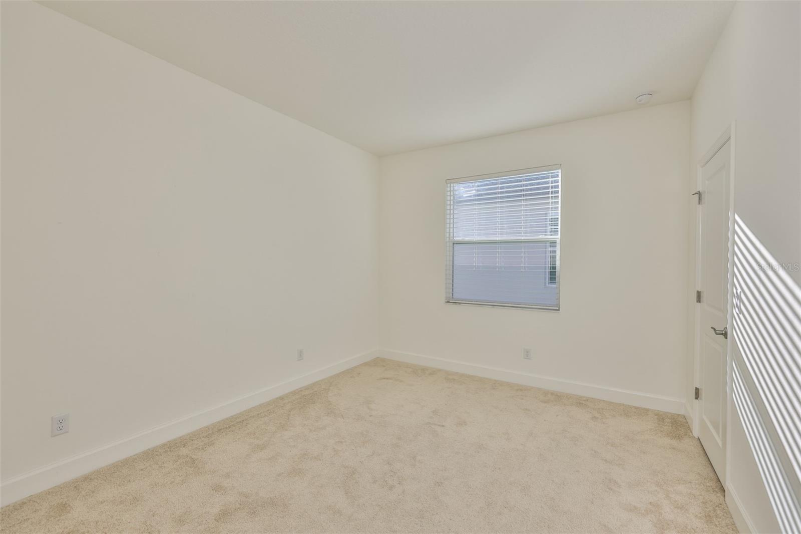 4906 Avila Lakes Dr Property Photo 24