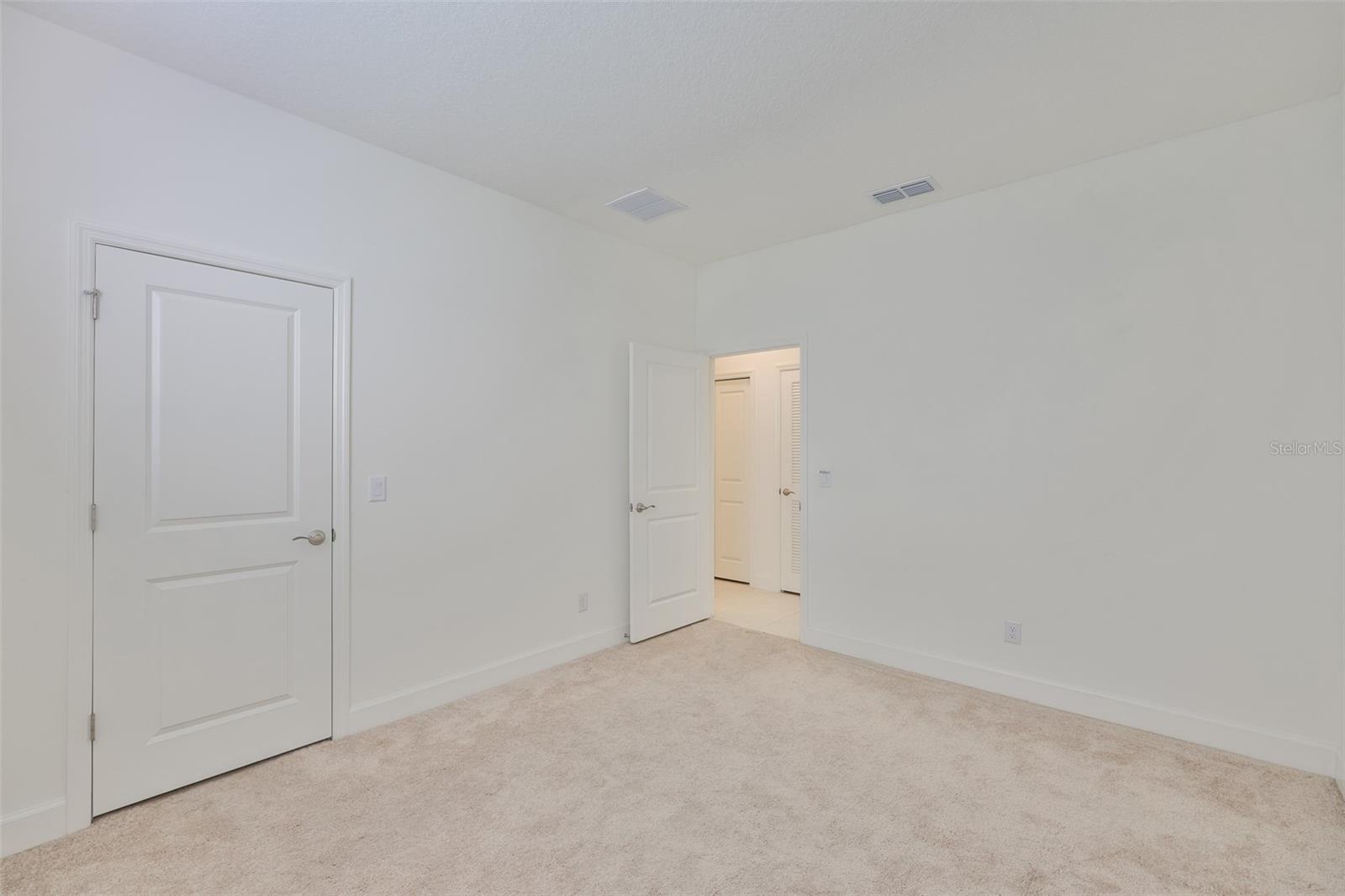4906 Avila Lakes Dr Property Photo 27