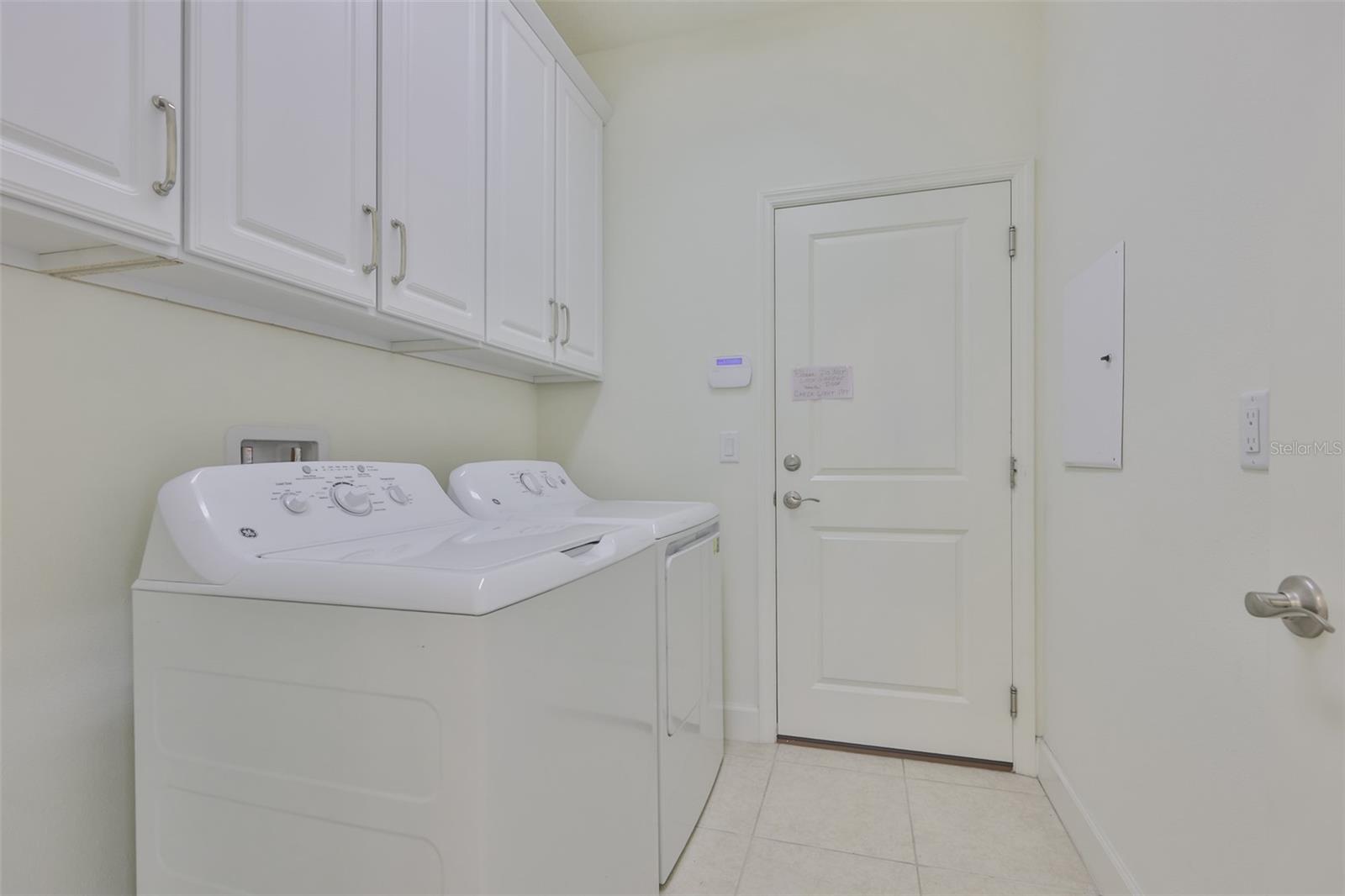 4906 Avila Lakes Dr Property Photo 28