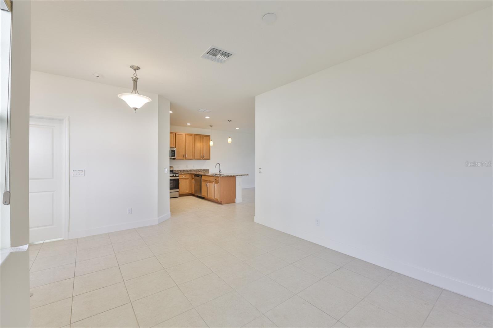 4906 Avila Lakes Dr Property Photo 33