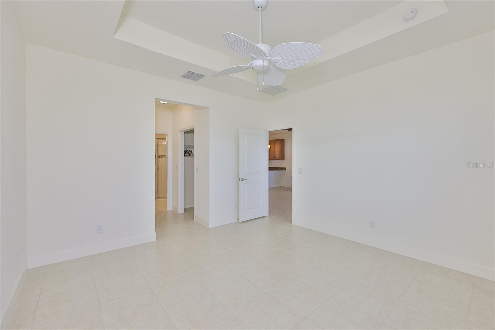 4906 Avila Lakes Dr Property Photo 34