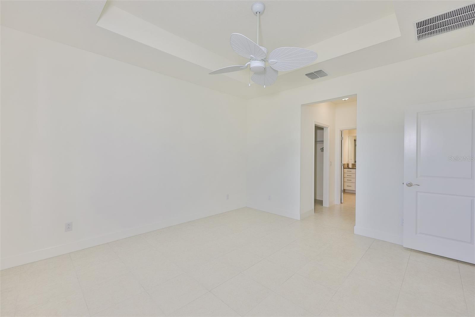 4906 Avila Lakes Dr Property Photo 35