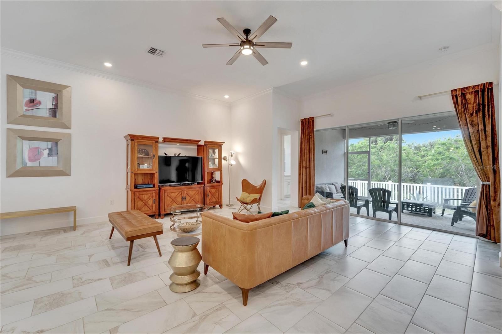 618 Manns Harbor Dr Property Photo 15