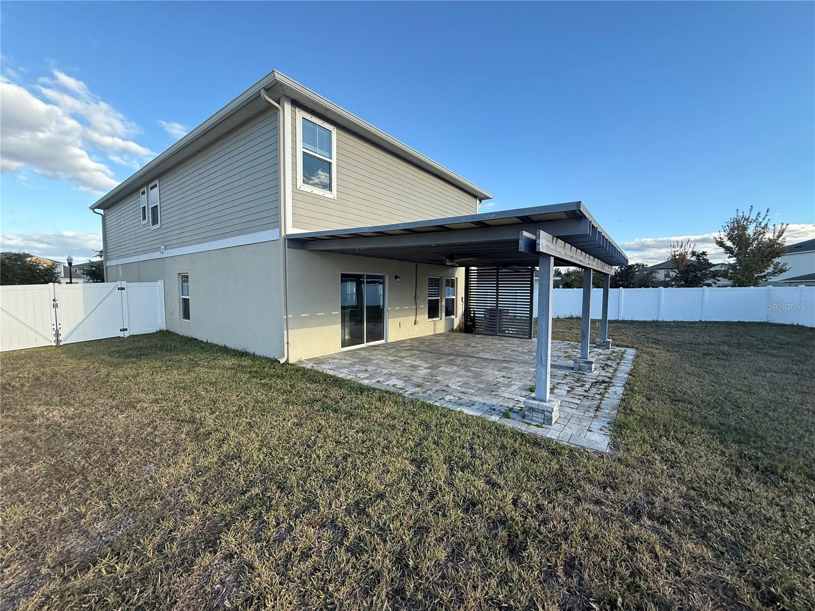 13106 Zolo Spring Cir Property Photo 3