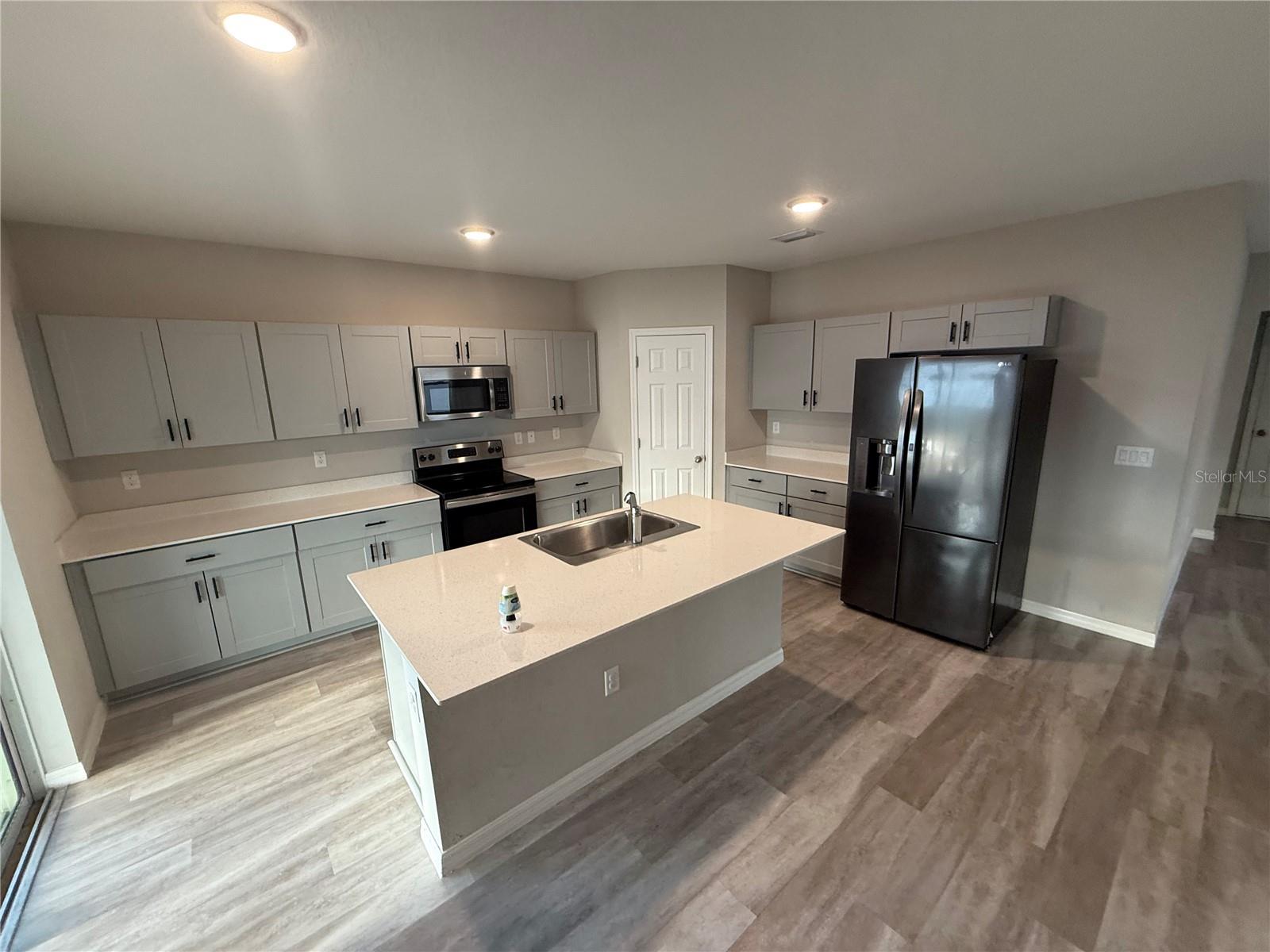 13106 Zolo Spring Cir Property Photo 6
