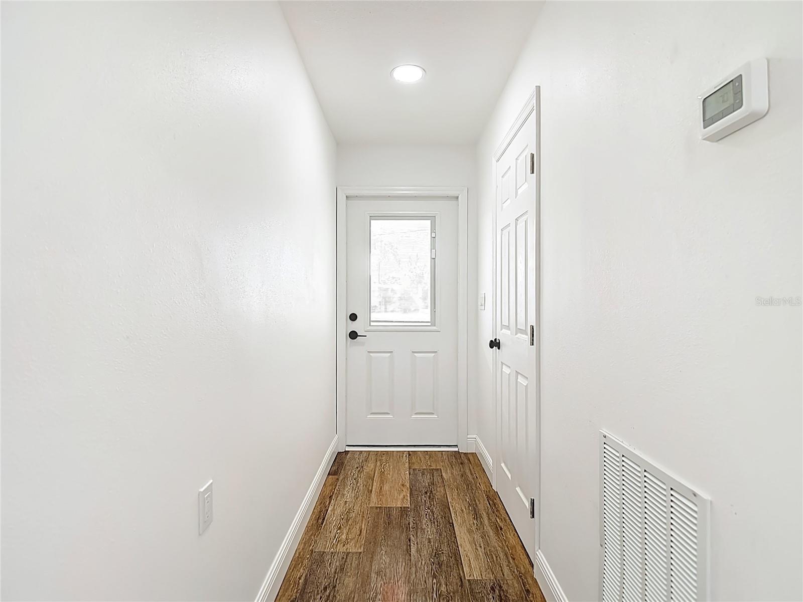 7027 Mccray Dr Property Photo 3