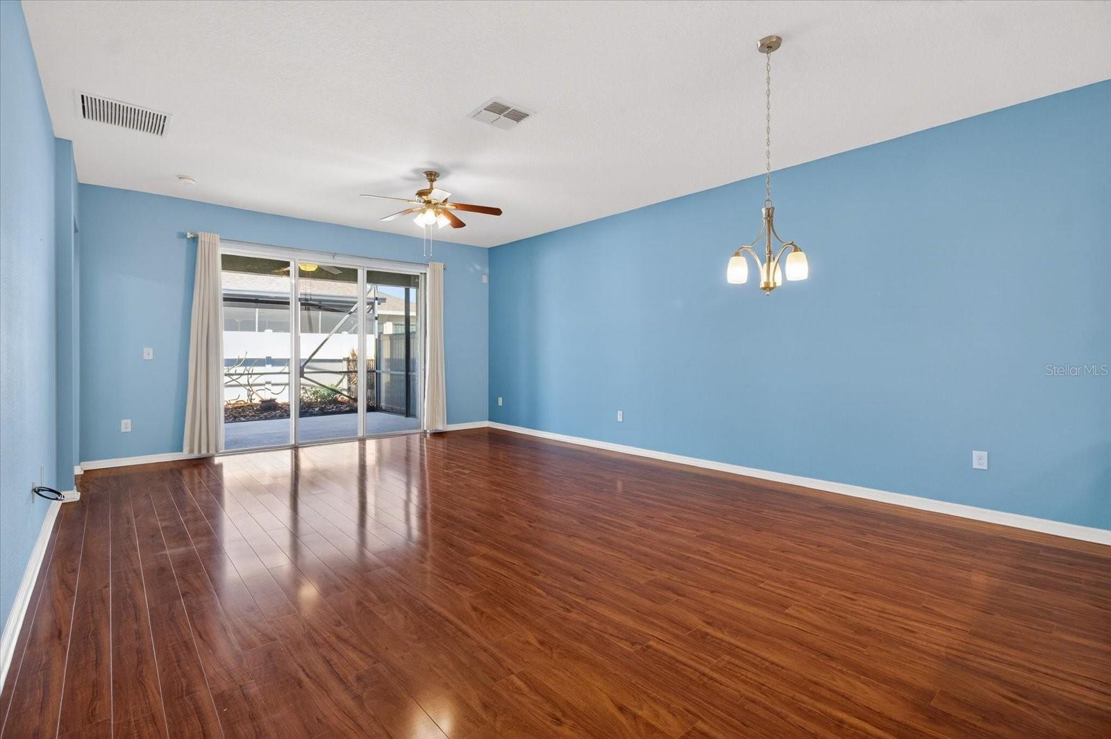 2153 Barracuda Ct Property Photo 4