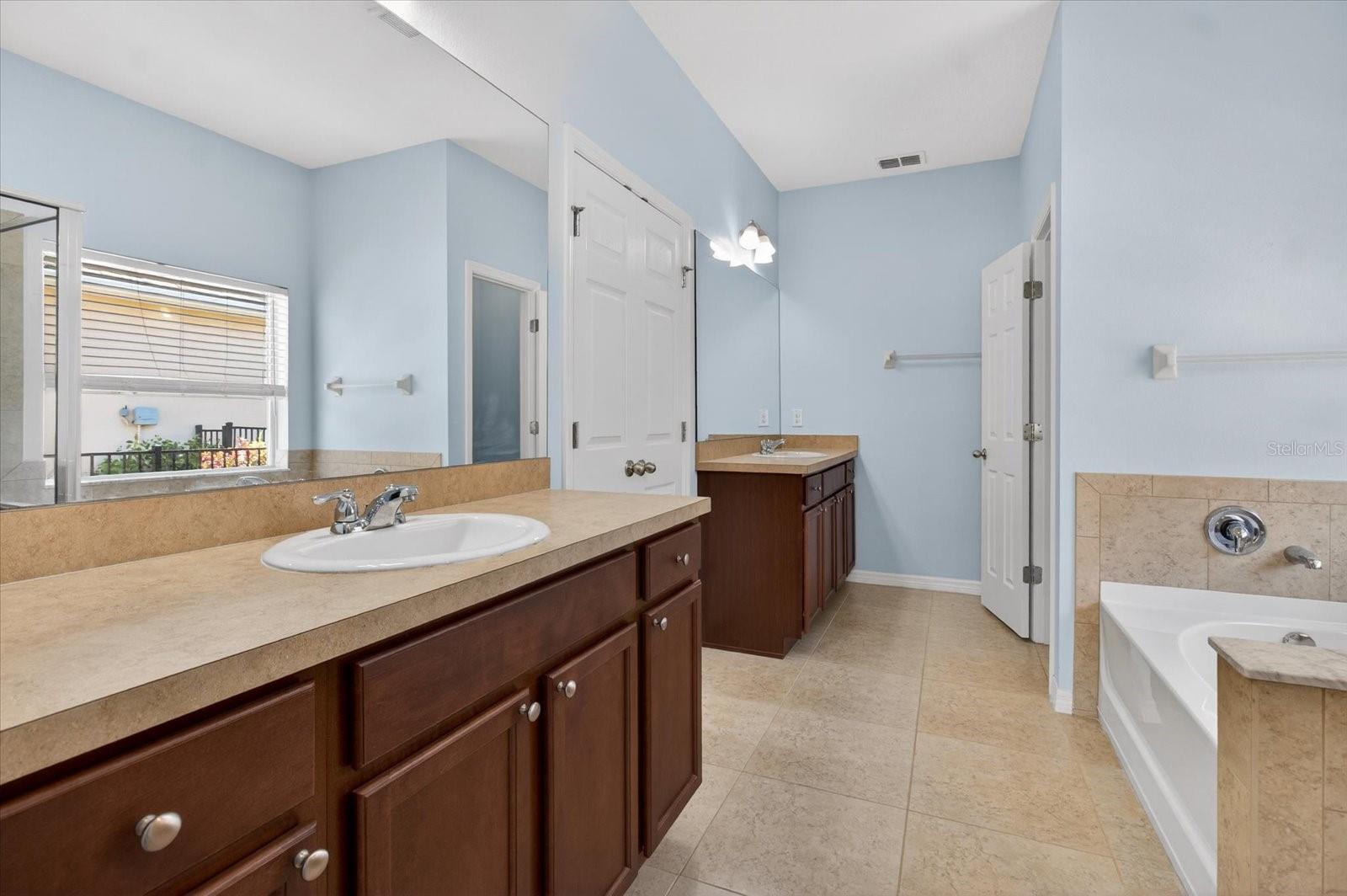 2153 Barracuda Ct Property Photo 7