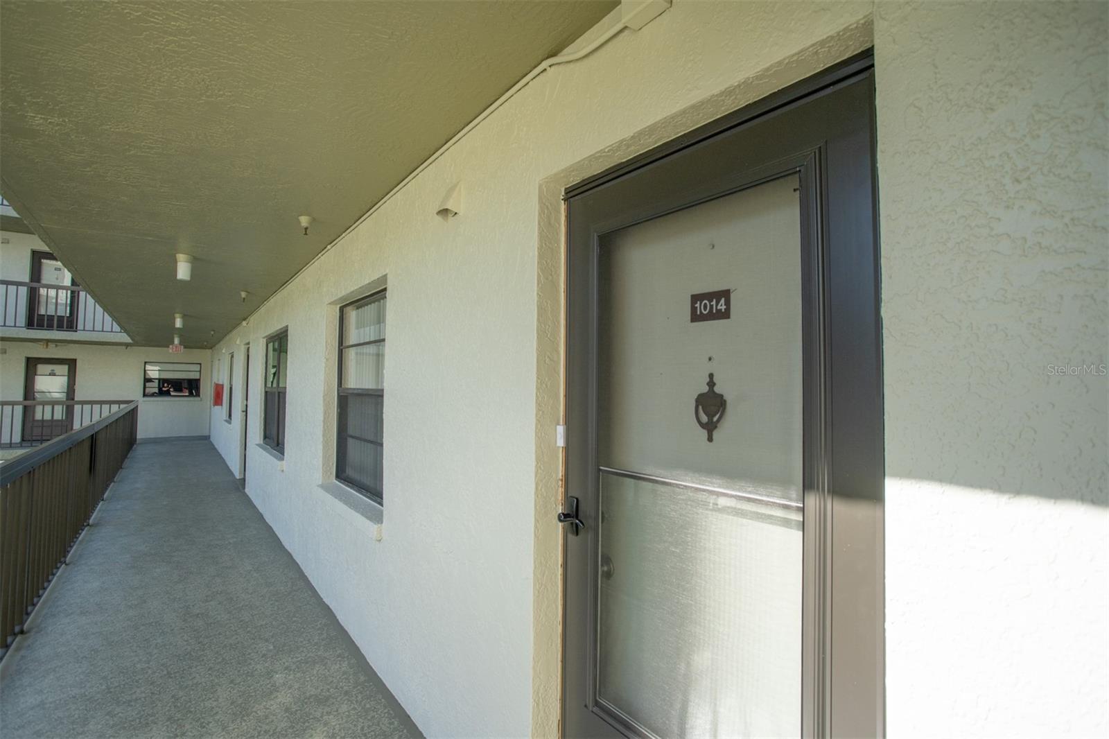 9860 62nd Ter N #1014 Property Photo 11